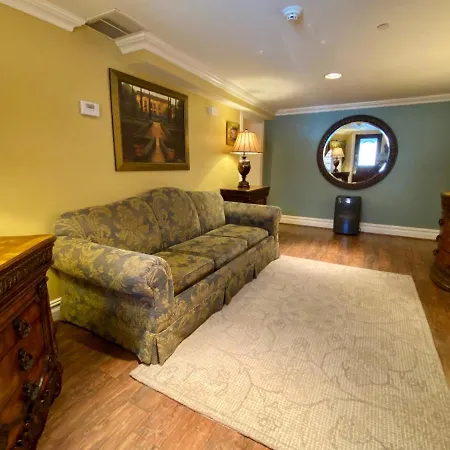 Atlantis Inn Hotel (Adults Only)-3